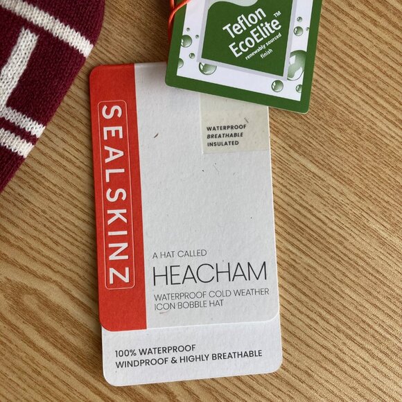 Sealskinz Heacham Waterproof Cold Weather Icon Bobble Hat Unisex L/XL Red NWT - Picture 4 of 7